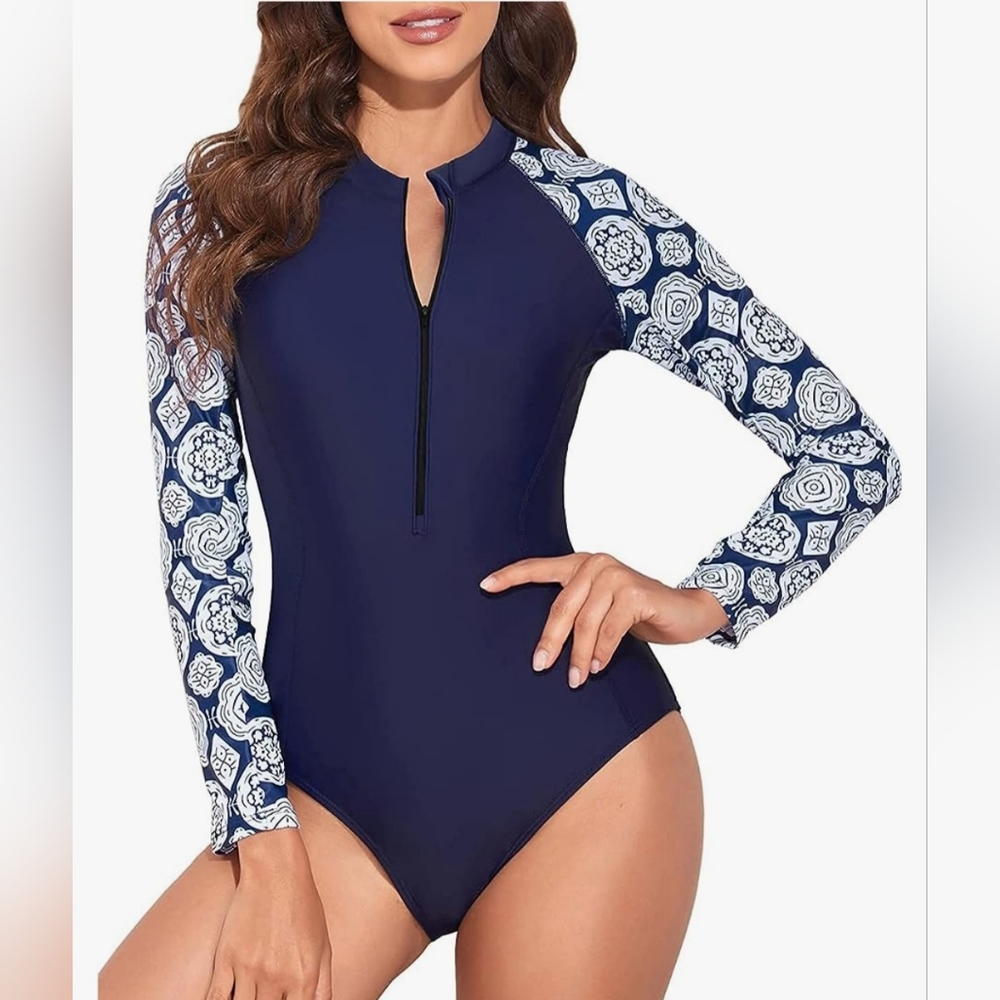 NWOT Long sleeve swimsuit